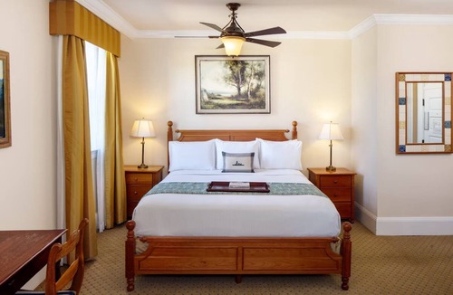 Berea Hotel | Pet-Friendly Tranquil Escape with Thoughtful Details Near Berea College