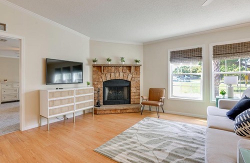 Plymouth House | Pool Access! Spacious Home Near Wekiwa Springs