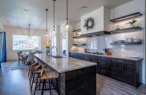 Santa Clara House | Poolside Villa | Air Hockey | Sleeps 18 | Arcadia #3