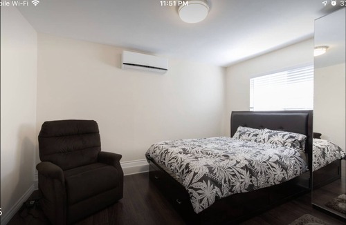 Santa Ana House | Private Guest house close to Disneyland & Little Saigon Mall