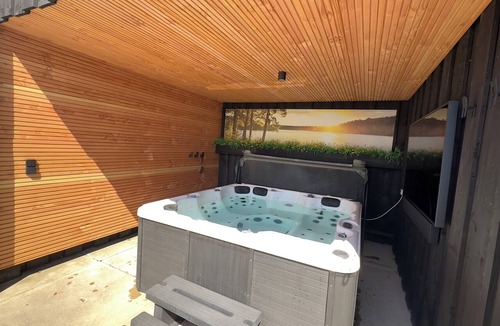 Oostermeer House | PUUR Eastermar Authentic and luxurious coach house in a monumental farm