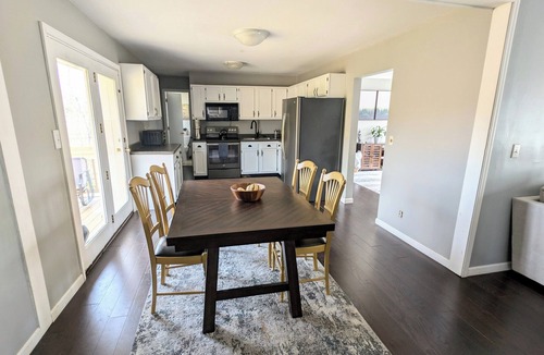 Highland Heights House | Spacious 3 Bedroom, 5 minutes from Downtown Cincinnati