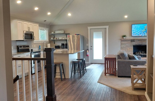 Poynette House | Start your Summer with a Vaca at the Beach Garden Bungalow