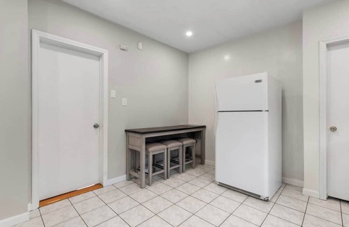 South Medford Condo | Tufts 3 Bed + Central AC & Parking