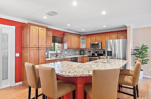 Lake Clarke Shores House | Updated · Pool · Quiet Street · Recreation Garage