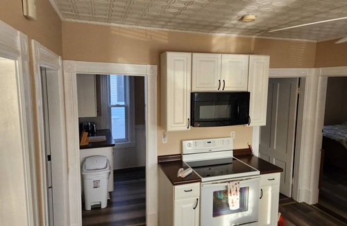 Manchester Apartment | Very spacious, clean, and comfortable first floor unit. Close to major highway!