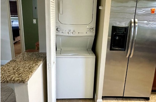 North Palm Beach Apartment | Waterfront Corner 2bd/1ba Apt in NPB