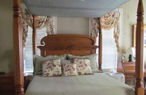 Natchitoches Bed & Breakfast | Wilkinson Room at La Maison Louisiane
