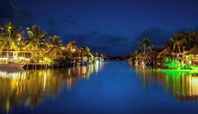 2 bedroom & 25' Boat Dock ~ Waterfront Atlantic Side Tiki to fish/swim/paddle.