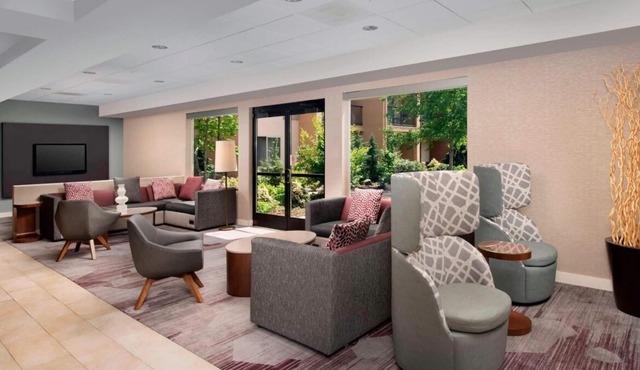 2 Convenient Units, Indoor Pool, Pets Allowed, Minutes to Hillsboro Stadium!
