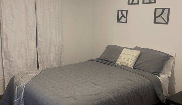 3-bedroom house in beautiful Marrero with WiFi, AC. Start your getaway now