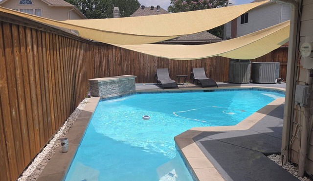 3-bedroom house w/pool in cool Irving. close 2 airports, Rangers, medical, MAJOR INTERNATIONAL SPORTING EVENT