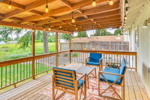 6 Mi to Downtown Vancouver: Peaceful Home w/Deck