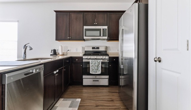 Austin Getaway: Come, Stay, And Play! 4 Bedroom Home by RedAwning