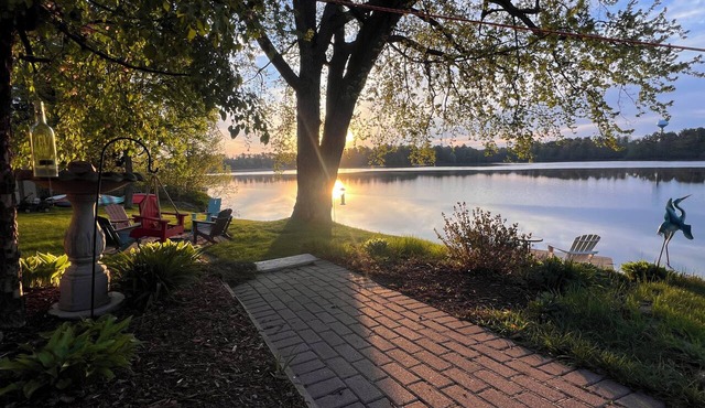 Blue Heron Oar’asis- 3BR Riverfront + Kayaks