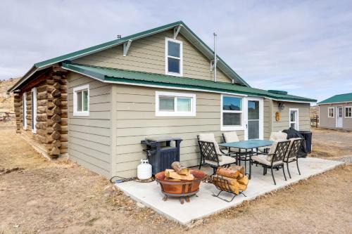 Cattle Ranch Home in Western Wyoming w/Grill