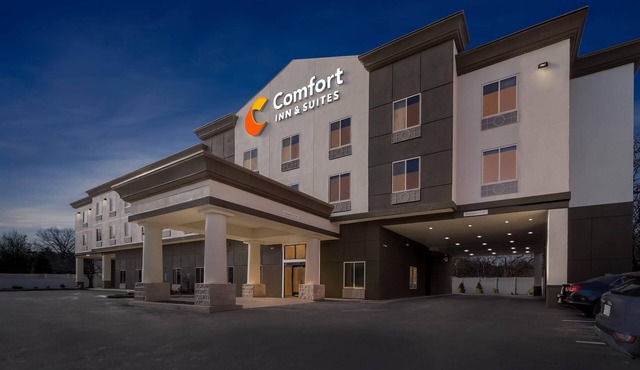 Comfort Inn & Suites Plainville-Foxboro