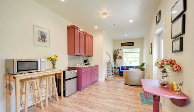 Cozy Casita & Cabana on Lake Marble Falls!