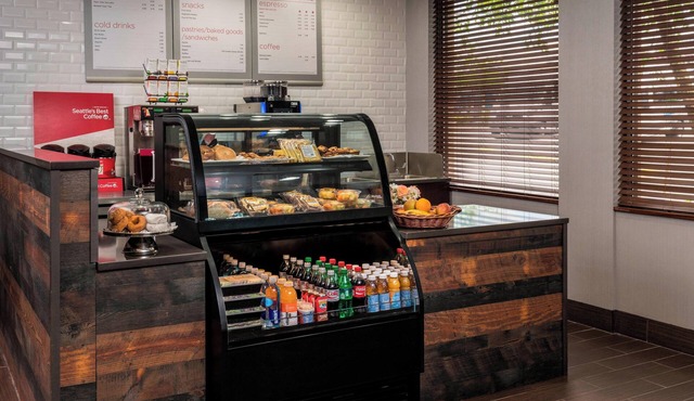 Four Points by Sheraton Boston Logan Airport Revere