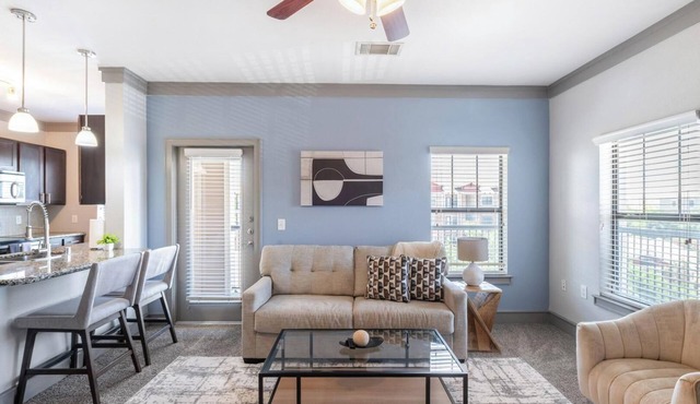 Landing | Beautiful 3BD, Clubhouse