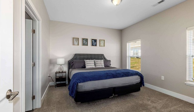 Modern 2BR + 2BA Condo with Garage & Patio
