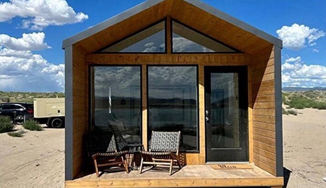 Modern Tiny House on Yuba Lake with Stunning Views for a Wonderful Couples Retreat in Utah