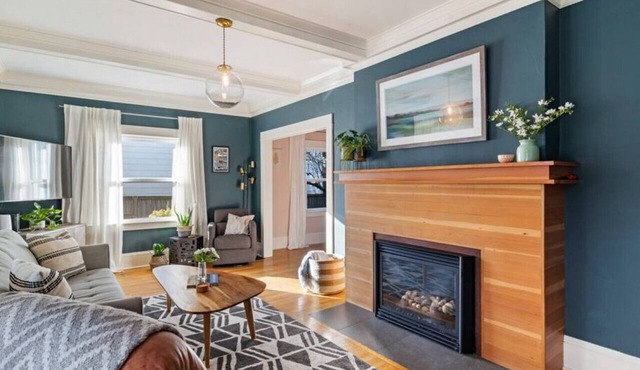 Monthly Rental - The Hollywood House - Awesome Location