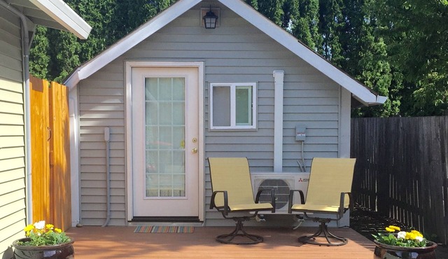 Quaint Studio Cottage Within Walking Distance to Historic Downtown McMinnville