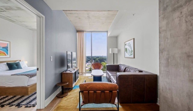 Rainey St Condo | Heated Pool | Gym | Fireworks