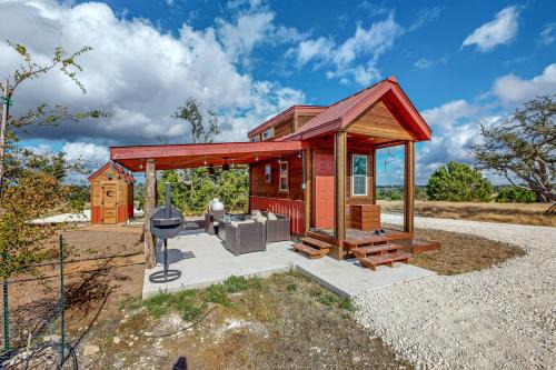 Romantic Tiny House w/Views in Harper!