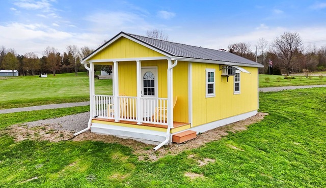 Serenity Escape: Sunshine Cottage