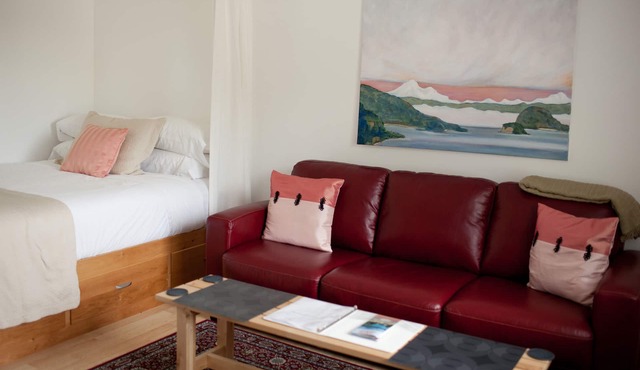 Studio Apartment in Eastsound, the Heart of Orcas Island - Chinook 4 in Eastsound