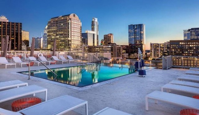 Studio/Austin - Rooftop Pool, BBQ!