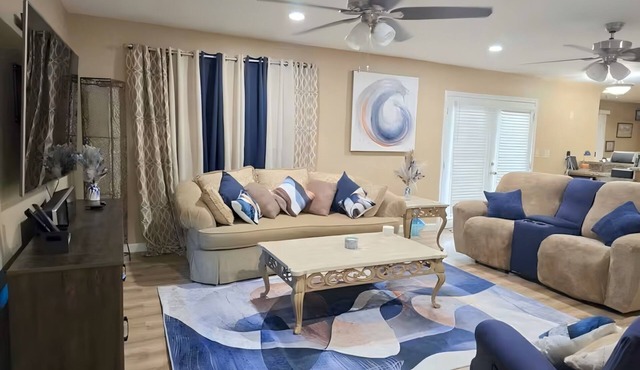 The Champions Retreat- Prime Location/Near Downtown Stadiums Medical Center