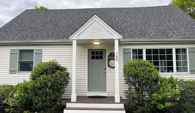 The perfect home for a family summer vacation! Minutes to beaches & bike path.