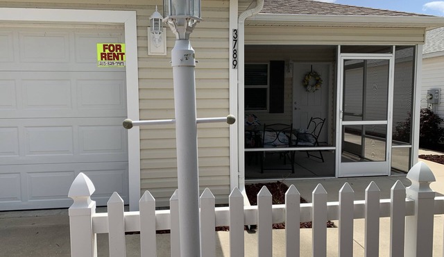 VILLA W 4 PERSON GOLF CART 1M TO BROWNWOOD SQ-NO XTRA GUEST FEES. ACTIVE HOSTS