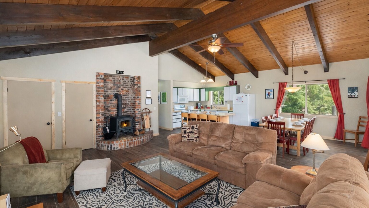 Photo of Bedroom in Leavenworth