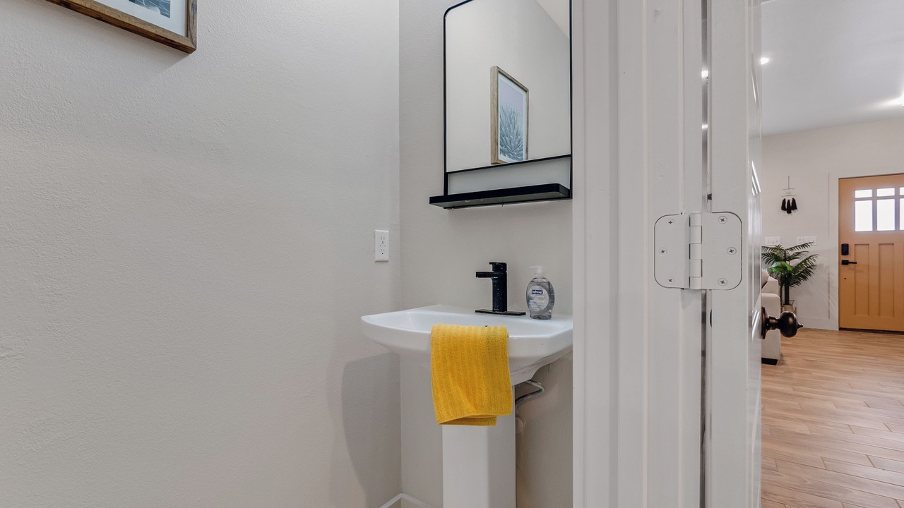 Photo of Bathroom in Government Hill