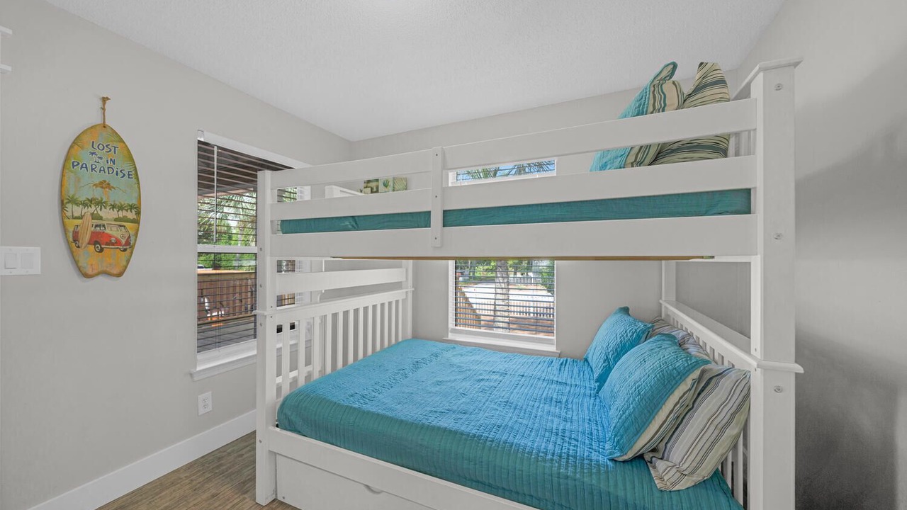 Photo of Bedroom in Crystal Beach