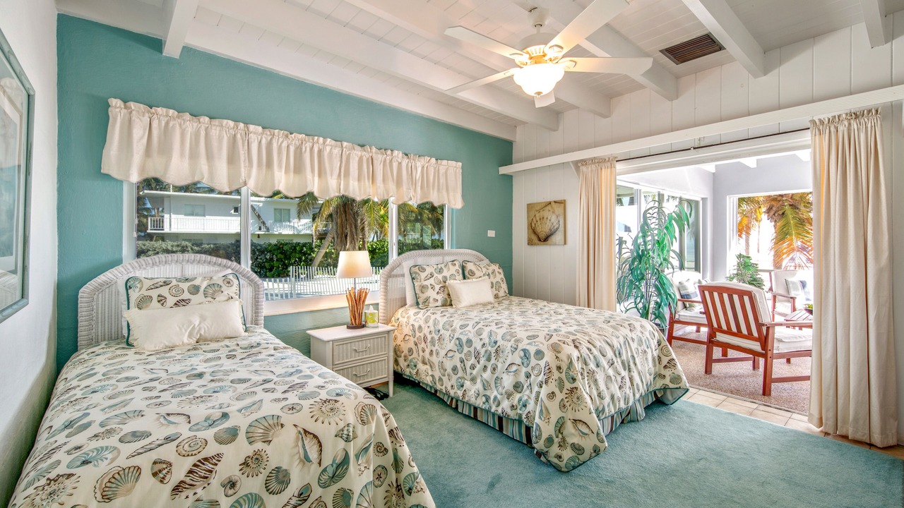 Photo of Bedroom in Lower Matecumbe Beach