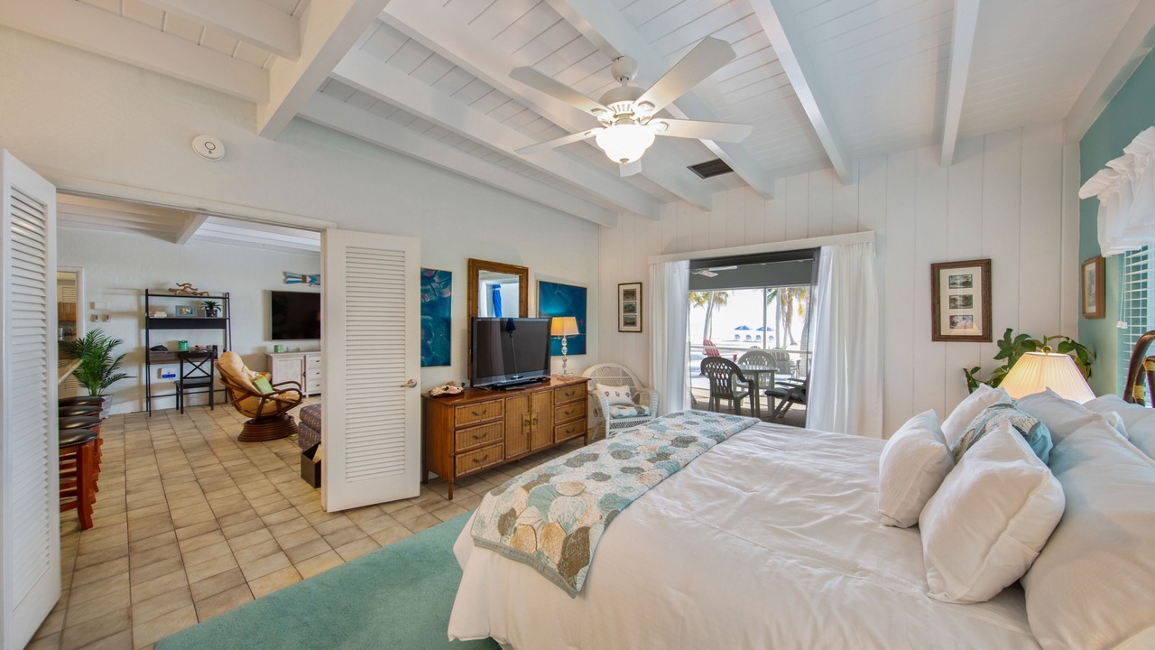 Photo of Bedroom in Lower Matecumbe Beach
