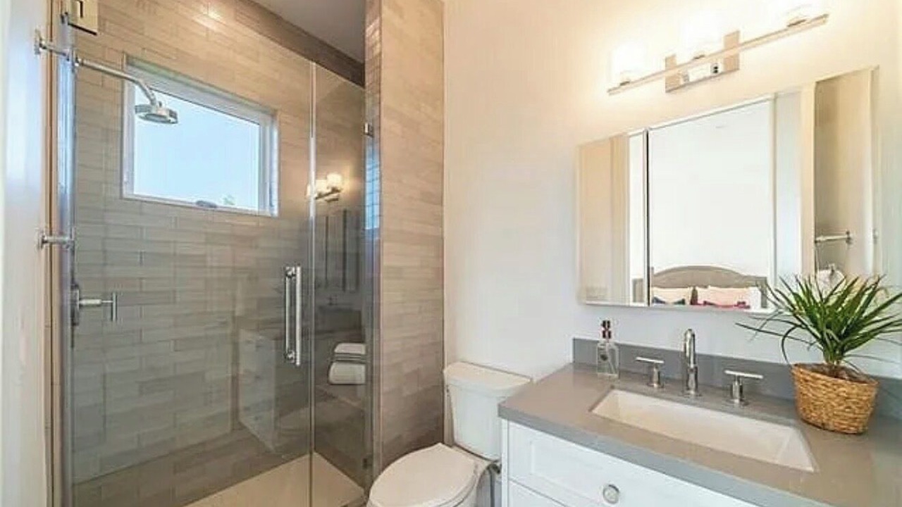 Photo of Bathroom in Harbor View