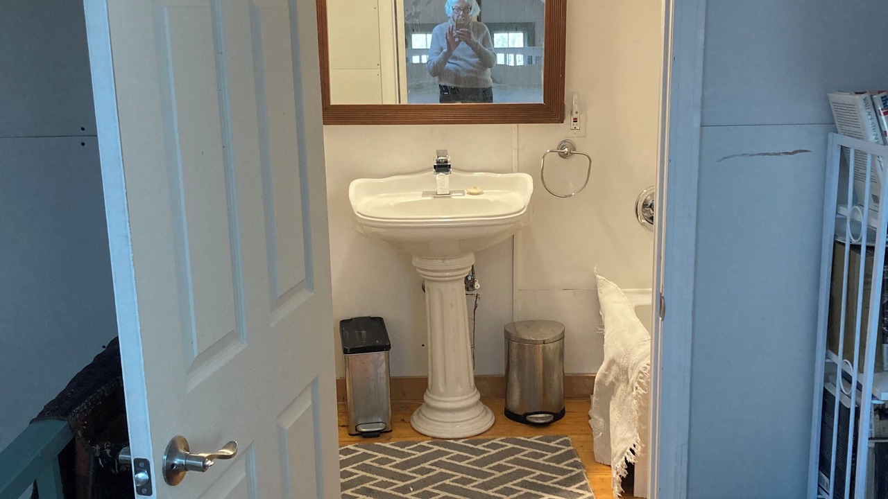 Photo of Bathroom in Peaks Island