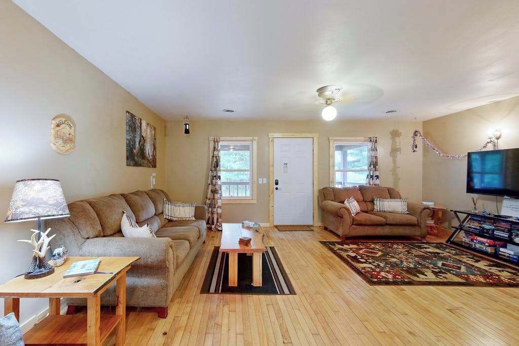 Photo of Livingroom in Big Bay