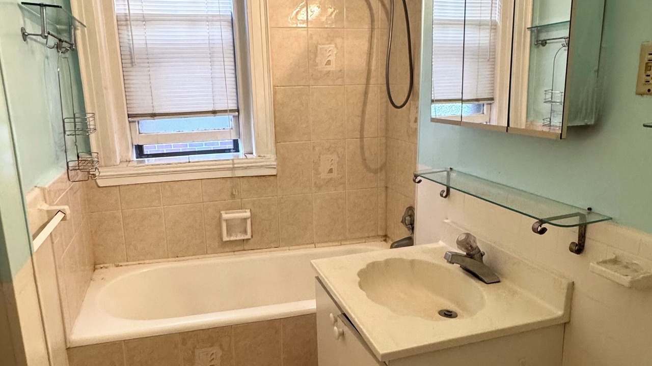 Photo of Bathroom in Cleveland Circle